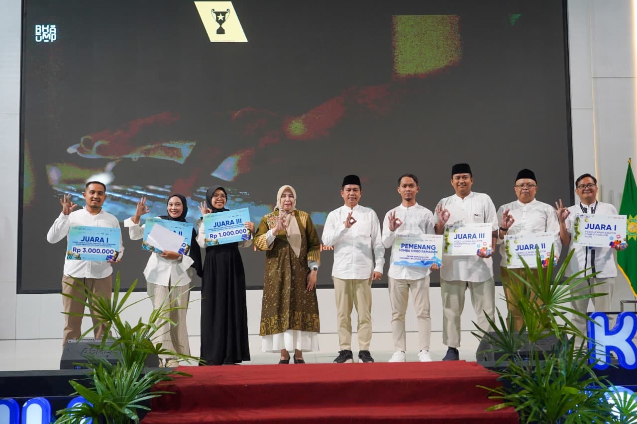 Pasar Ramadan UMP Beromset Miliaran, Pedagang Transaksi QRIS Terbanyak Raih Penghargaan dari Bank…
