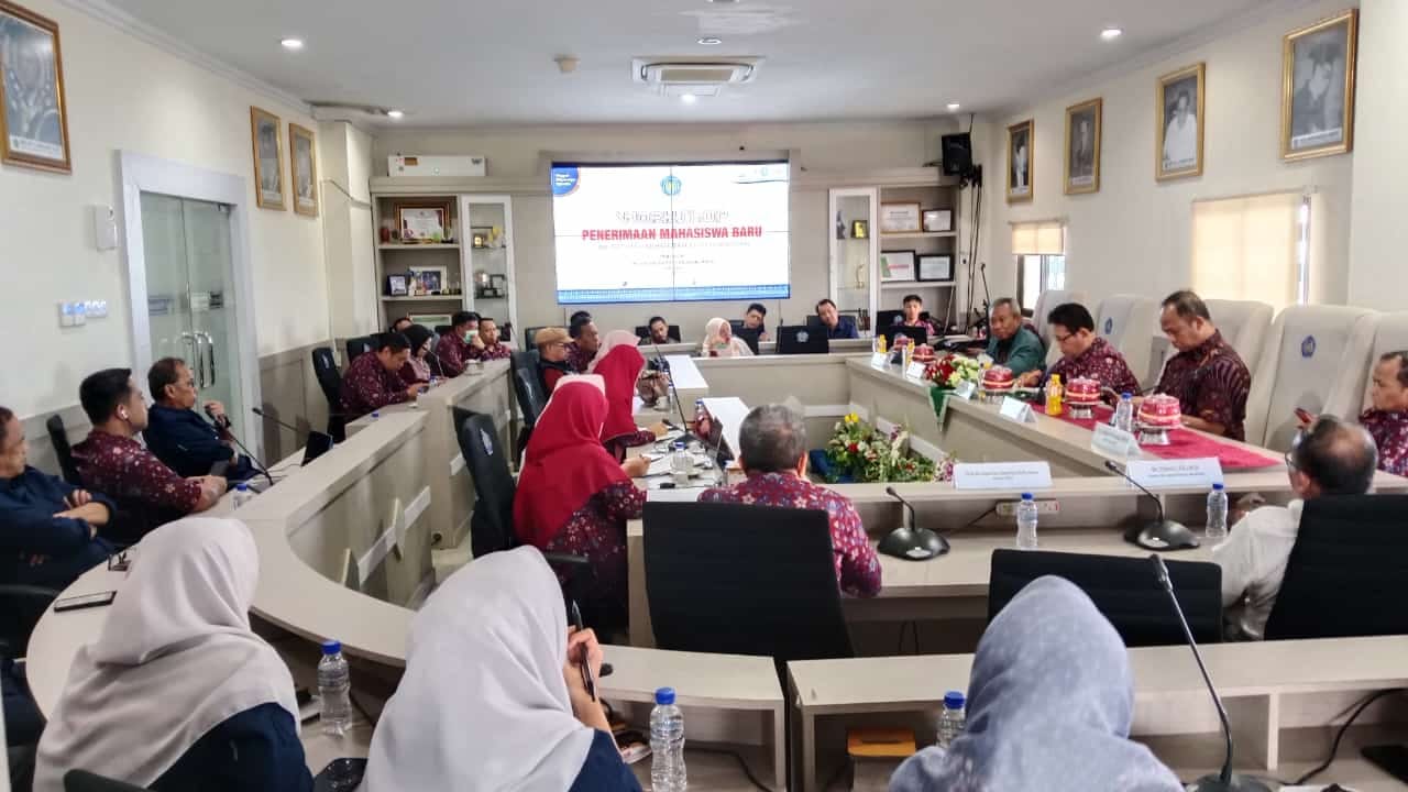 Hadirkan Rektor dan Tim PMB UMS, Unismuh Belajar Strategi Menarik Puluhan Ribu Pendaftar