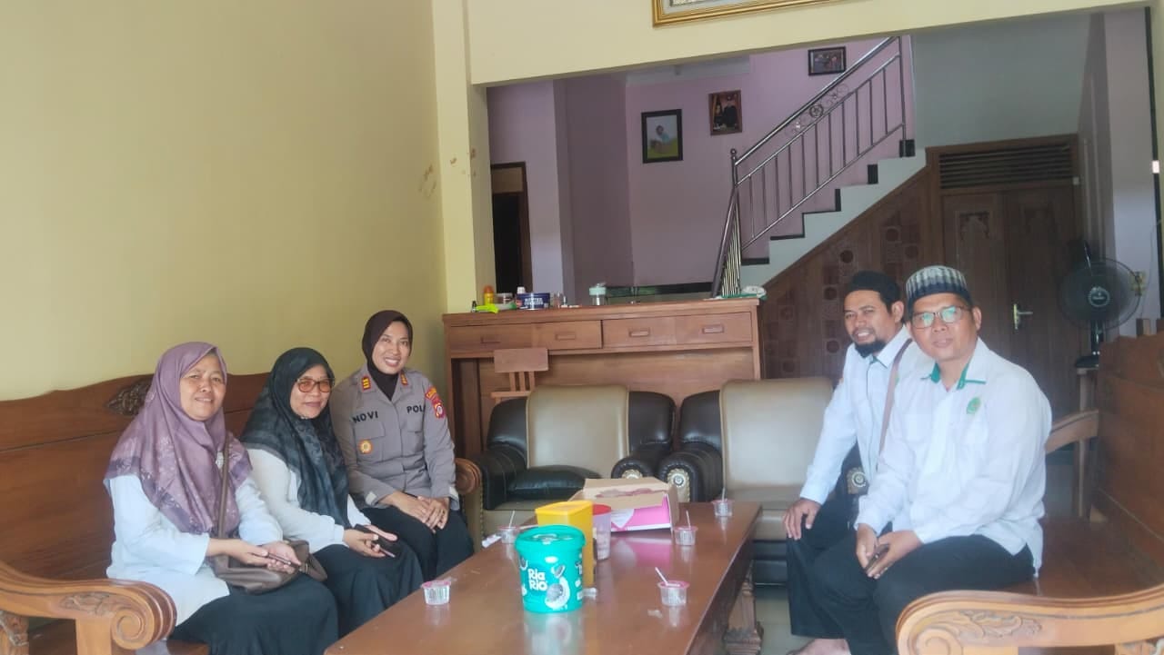 Kuatkan Kinerja Lintas Sektoral: KUA Jalin Silaturahmi Kapolsek Lendah
