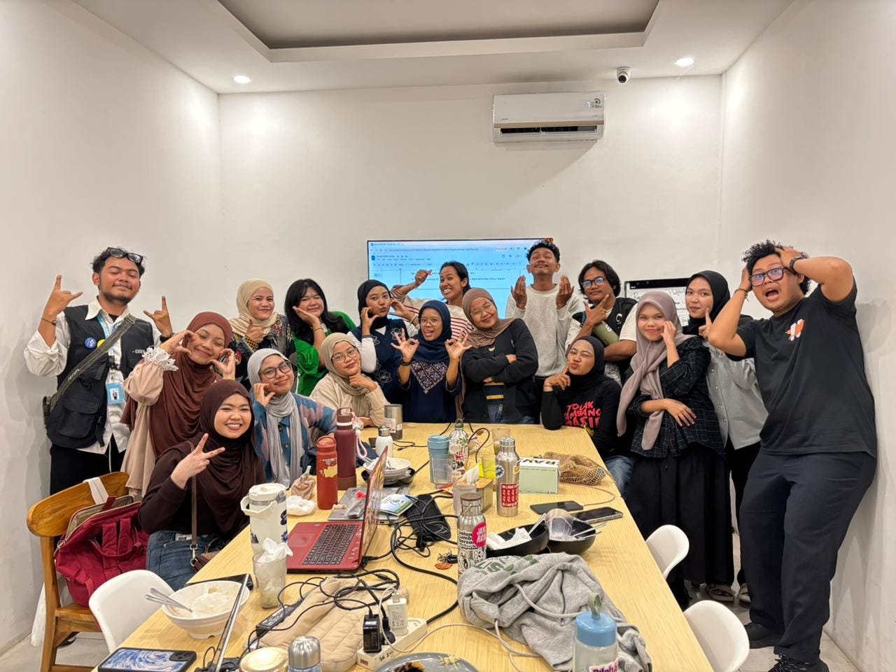 Melampaui Perayaan, Membayangkan Festival sebagai Praktik Kolektif dan Upaya Berbenah Bersama