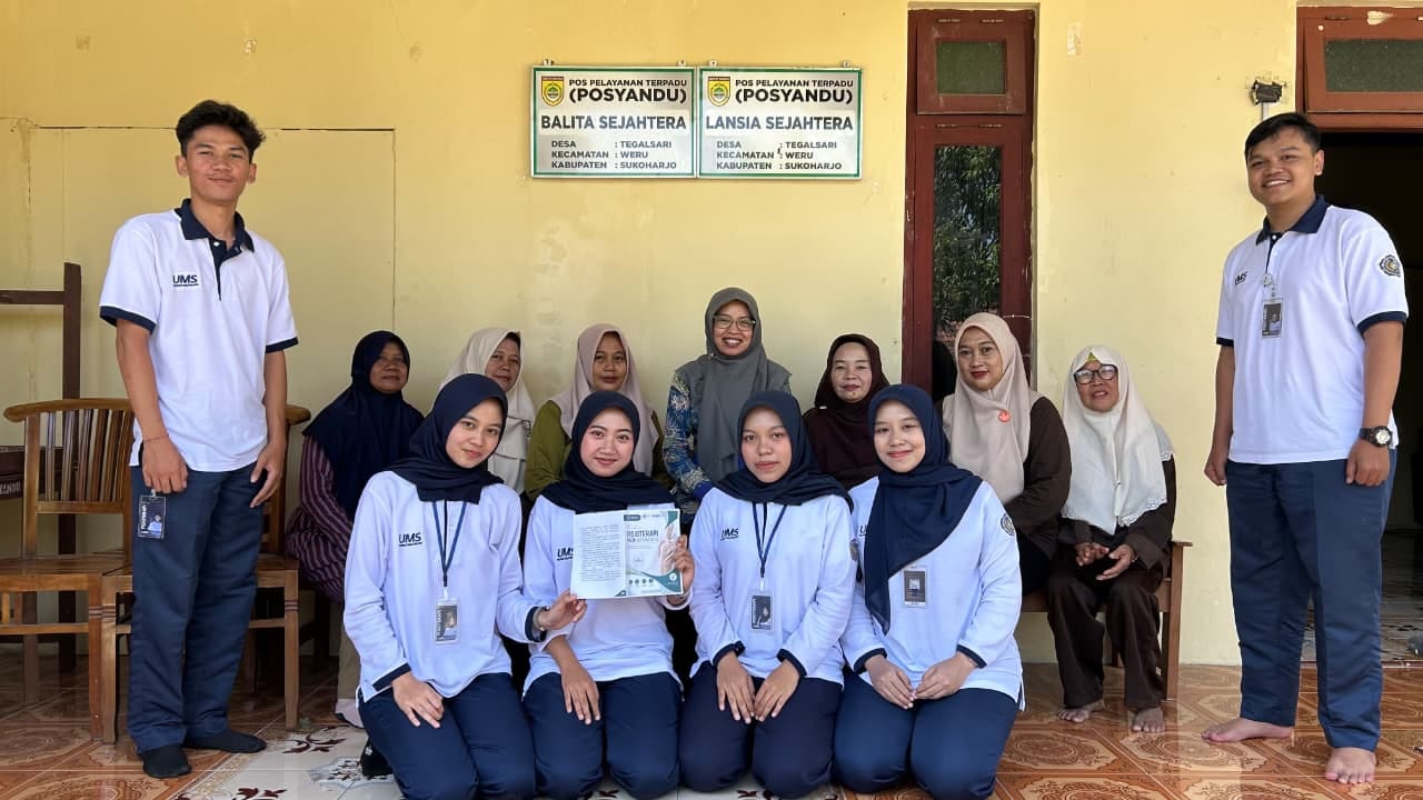 Mahasiswa Profesi Fisioterapi UMS Kenalkan Penanganan Osteoarthritis Lutut melalui Edukasi dan…