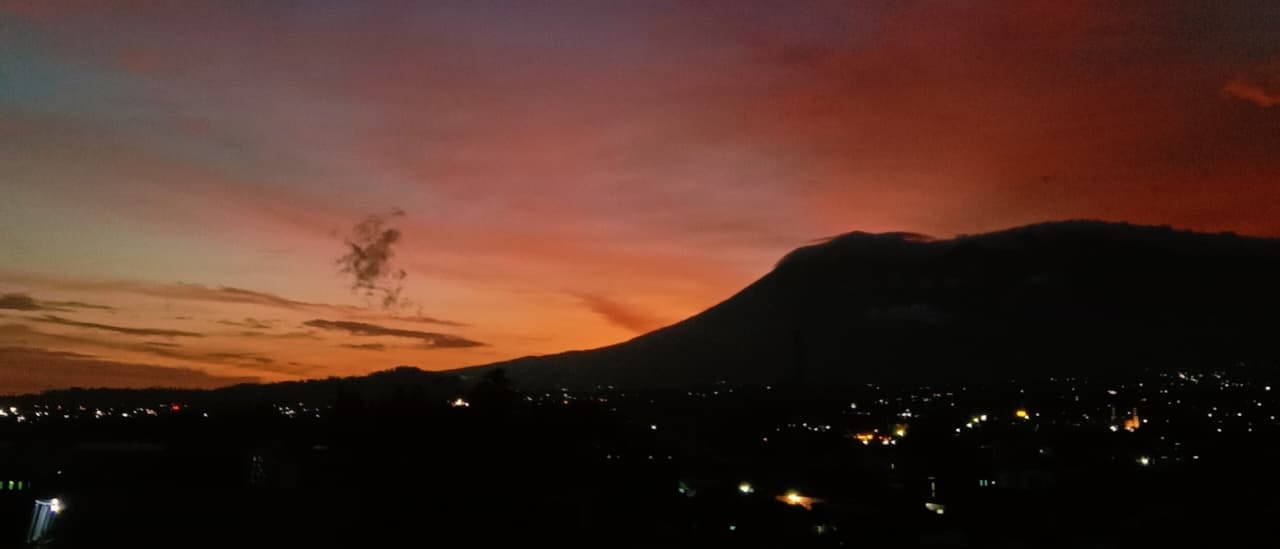 Hari Ini Tubuhku Ikut Merindukanmu