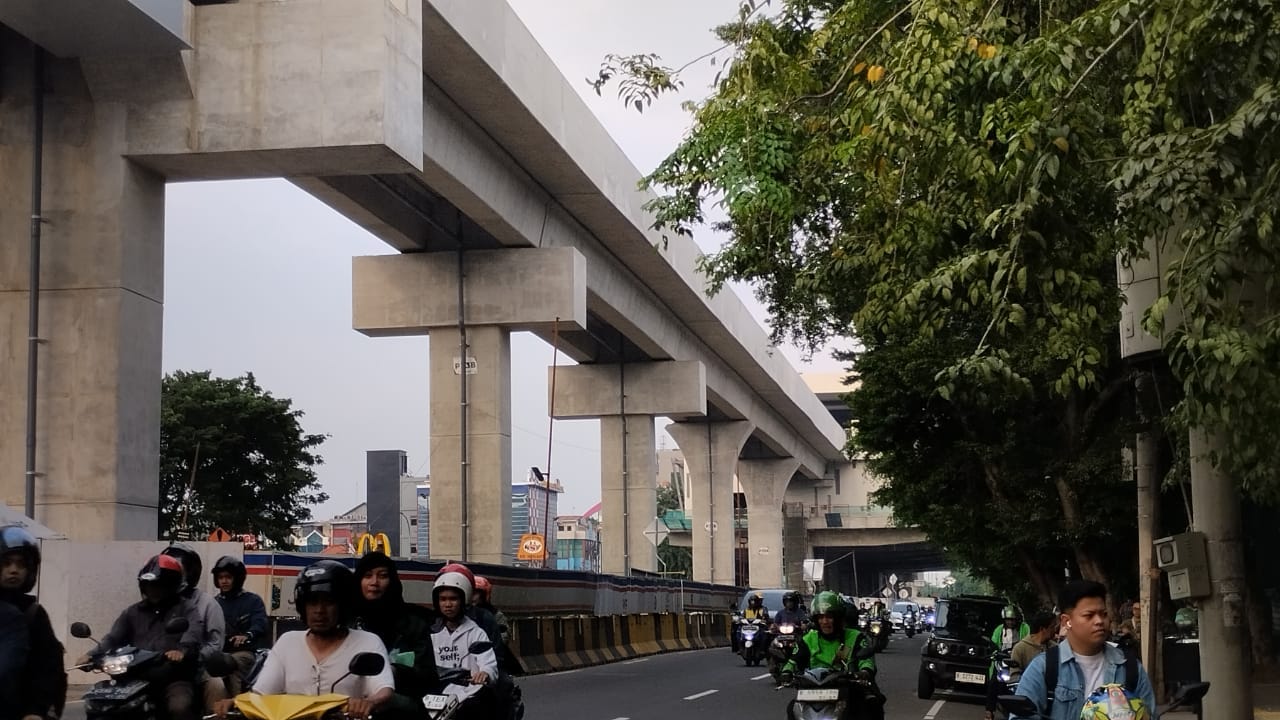 Siap Ke Kampus Tanpa Telat: Tahun 2027 LRT Depan UNJ Siap Angkut Mahasiswa dan Warga Rawamangun…