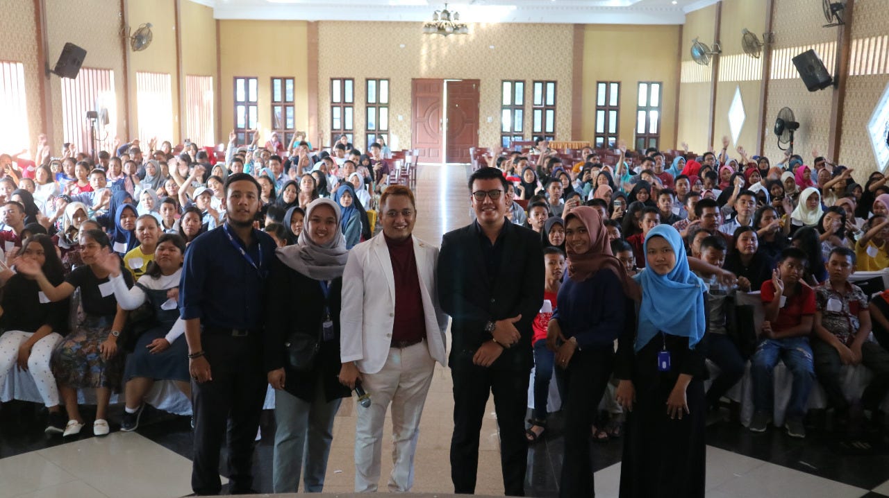 Karya Inspirasi Indonesia Motivasi Pelajar Binjai Tingkatkan Kompetensi Bahasa Inggris