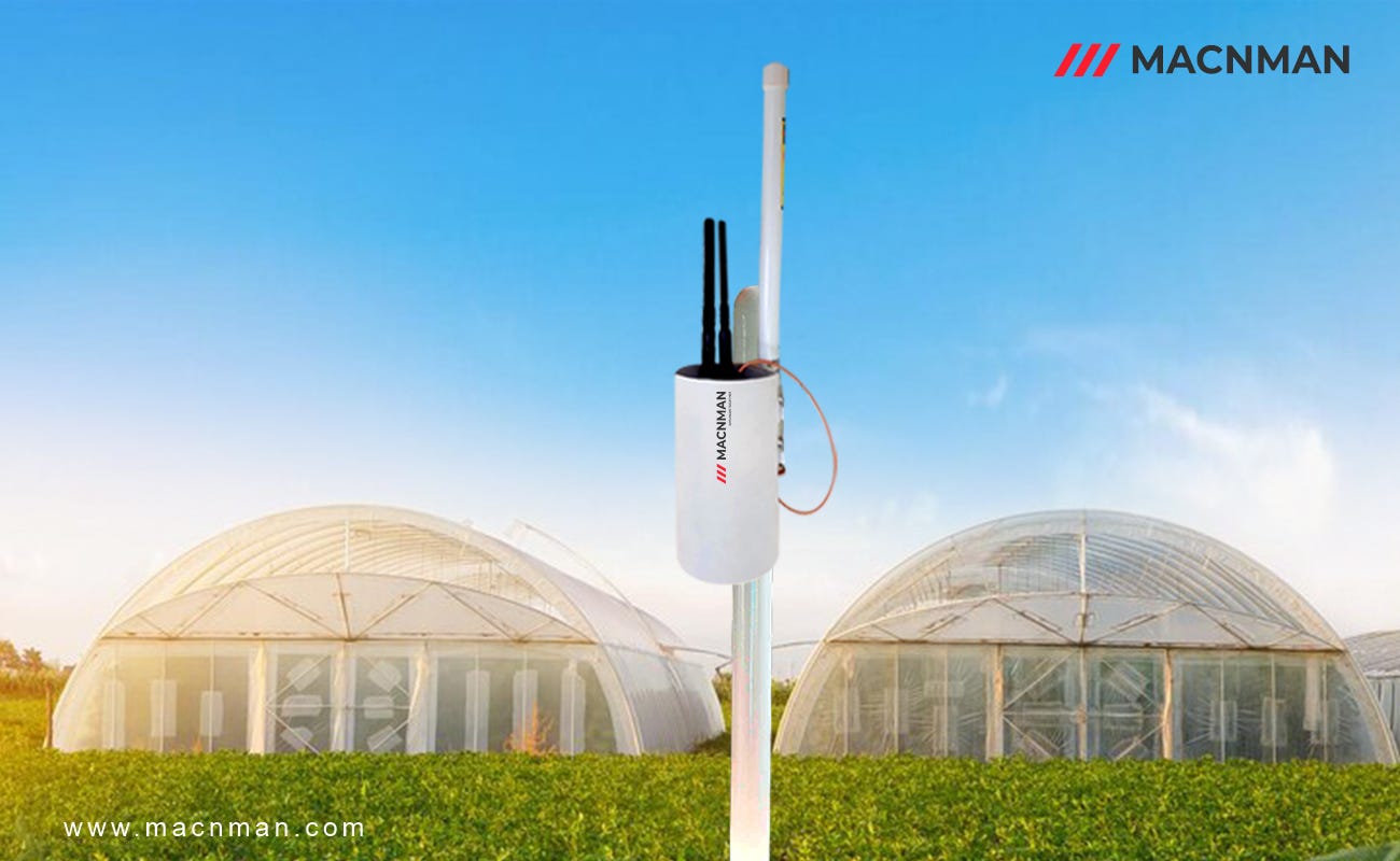 What are the main differences between SigFox and LoRa technologies?