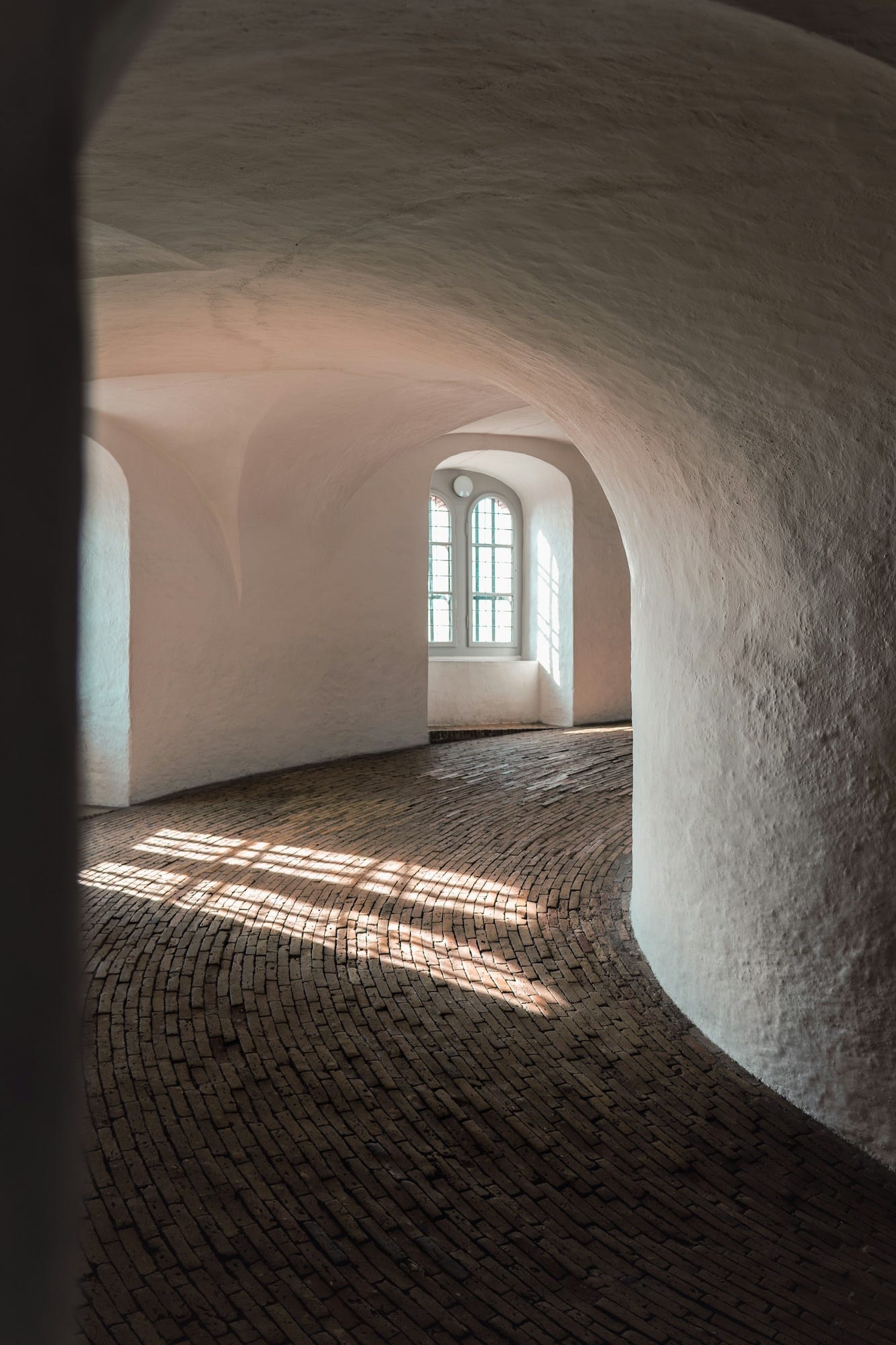 Marco D’Abramo, untitled interior photograph, 2022