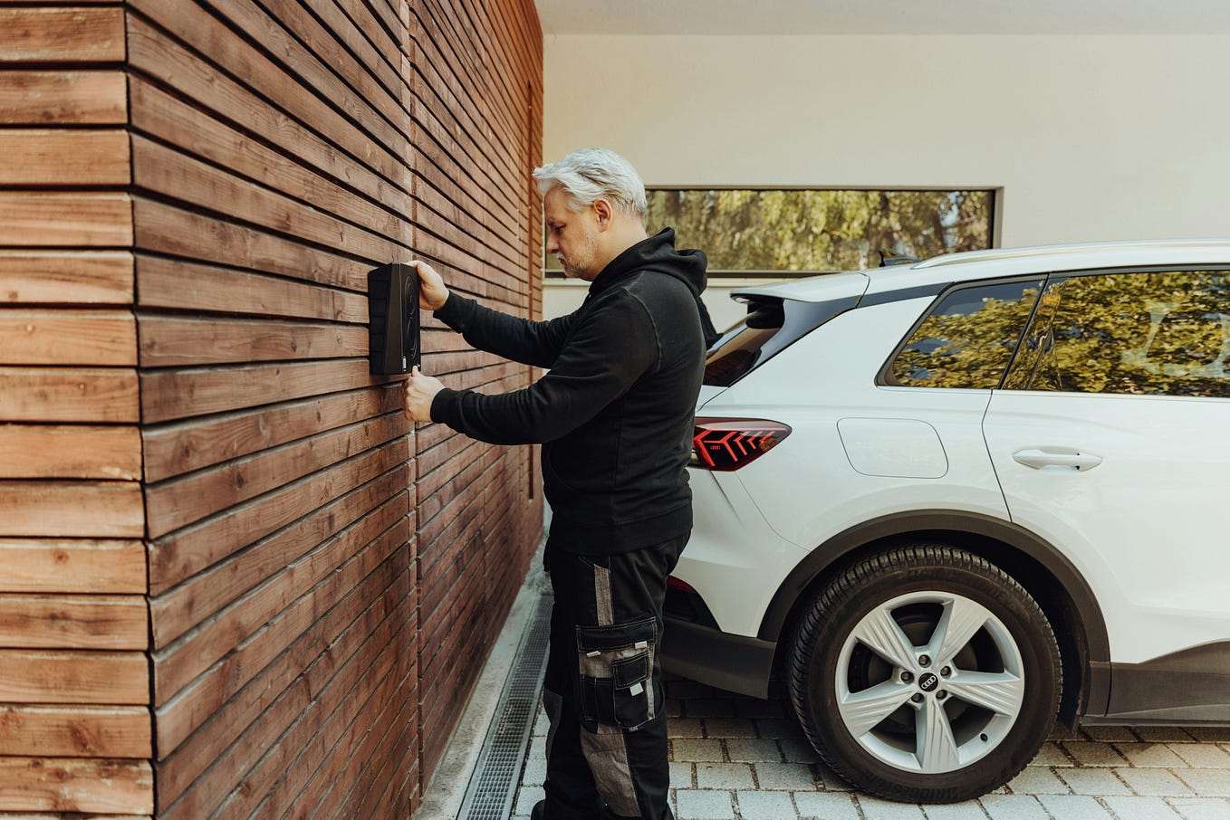Electric Cars. A Boon for Seniors in 2023 by Tahiraperveen Feb