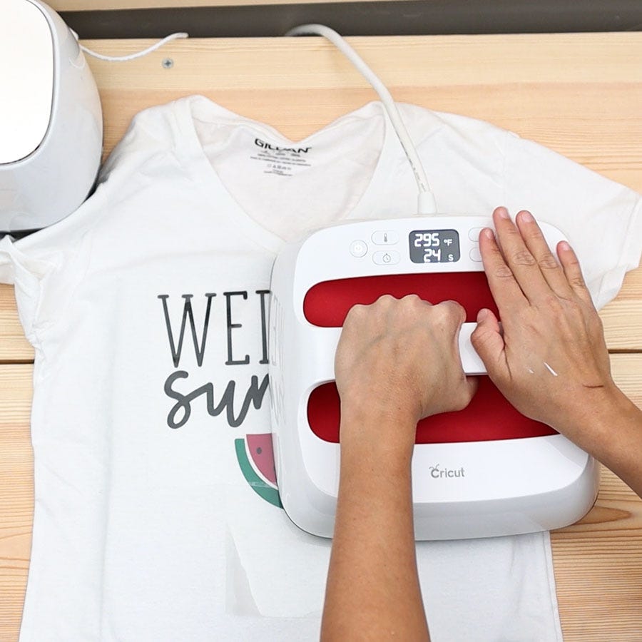 Which is the Best Cricut Machine For Shirts? | by Floramillerusa | Medium