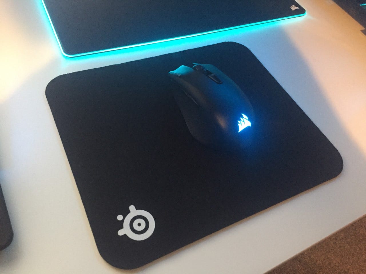 SteelSeries QcK Small Review. My mum needed a mousepad for work