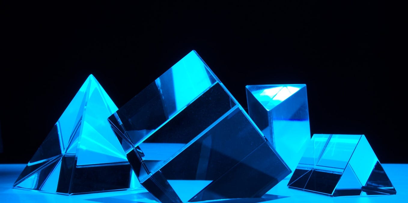 LabEx Trending Reverse Print File Content Command and More 🔥 by