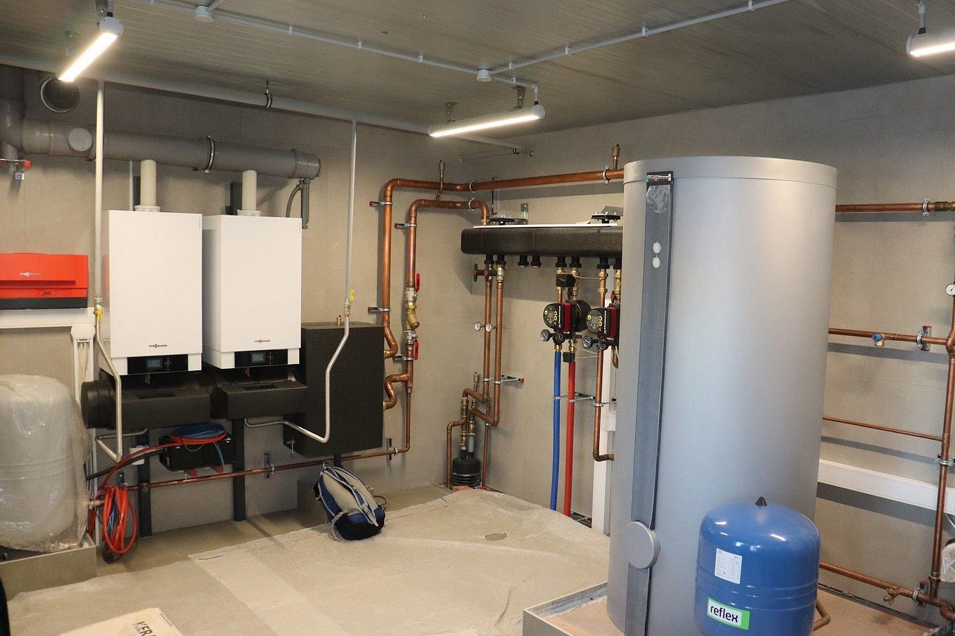 How Does a Tankless Water Heater Work with a Water Softener and