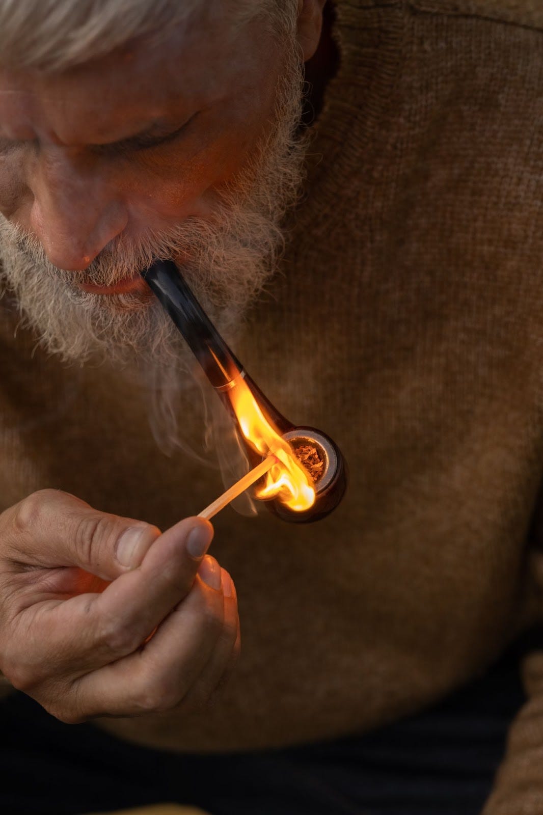 Silicone vs. Glass Pipes. In the world of smoking accessories… by