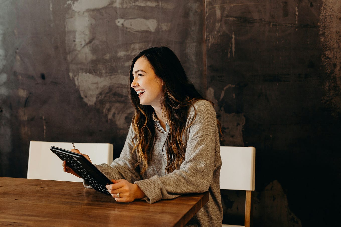 How To Start Selling Digital Products Step By Step Guide By Money