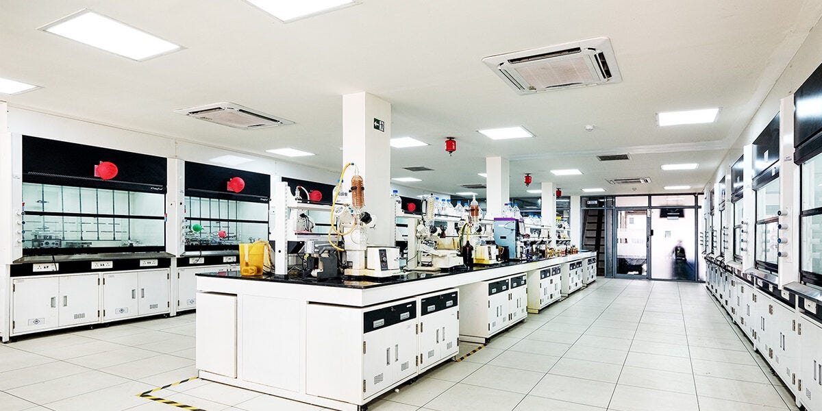 Transform Your Workspace Modular Lab Furniture from Leading Suppliers