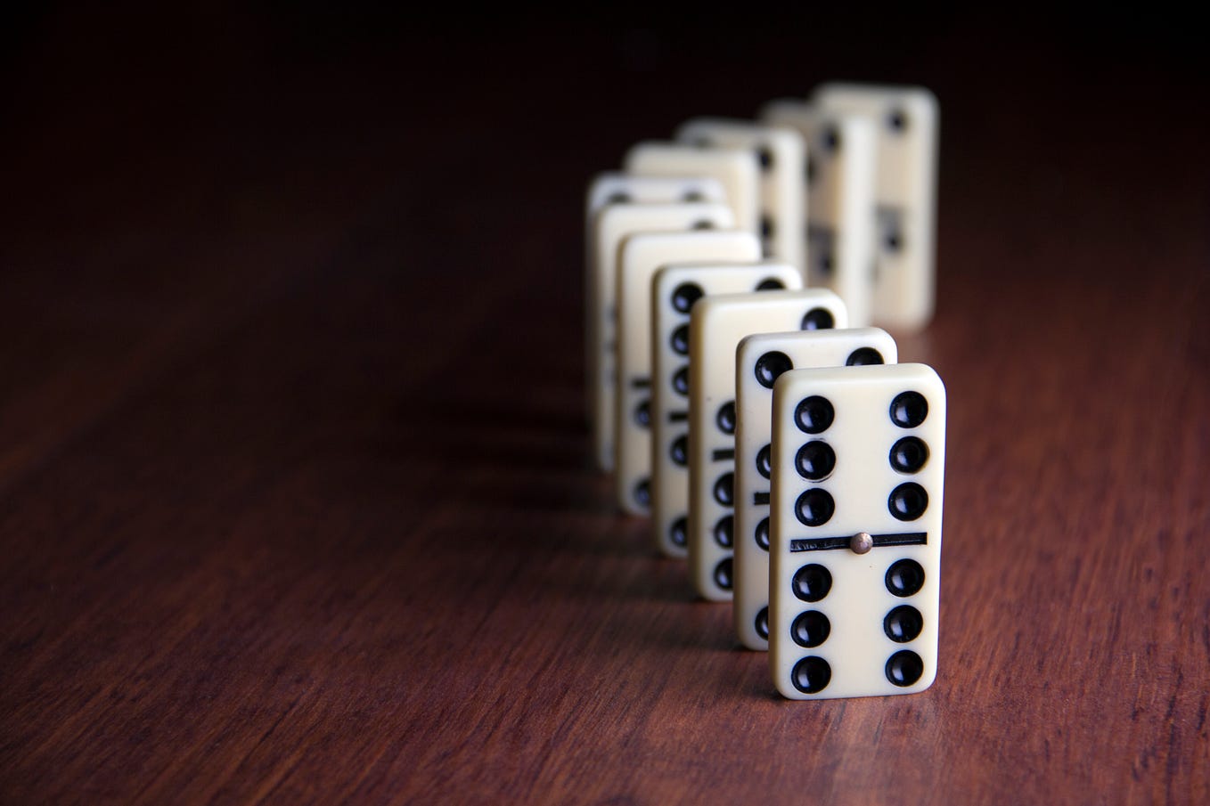 Comparing Dominoes: Traditional vs. Online Domino Games  by domino 101  Aug, 2023  Medium