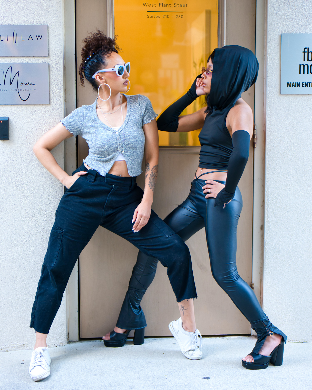How to Dress Up Leggings and Look Stylish in Every Situation