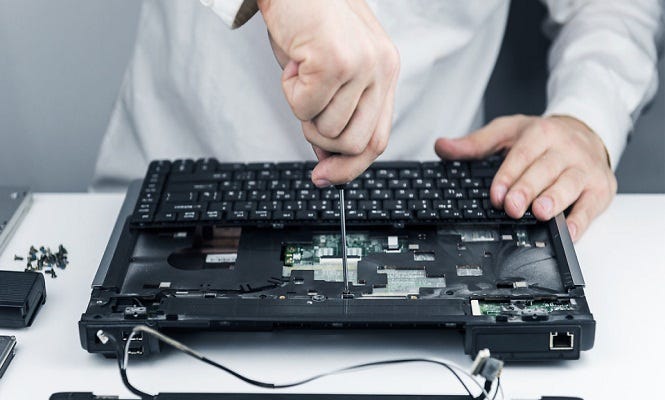 The Black Screen of Doom: Understanding & Resolving Display Problems  by Hi-tech Institute 