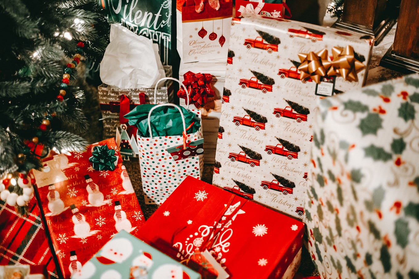Unwrapping Joy: Top 10 Christmas Gift Ideas for Your Pup  by AAC Gaming  Dec, 2023  Medium