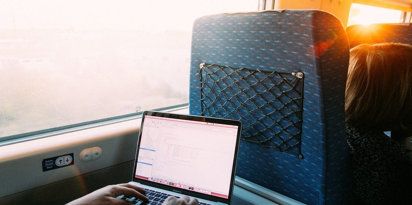 LabEx Trending Reverse Print File Content Command and More 🔥 by