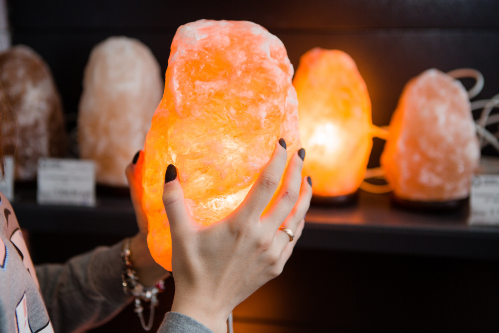 The Radiant Benefits of Himalayan Salt Lamps” | by AMNA HABIB | Medium