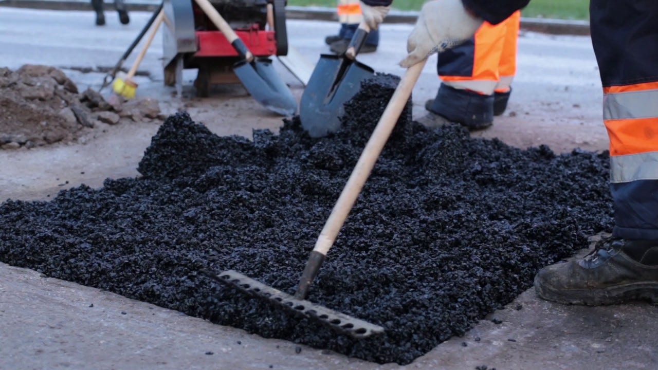 The Basics of Cold Mix Asphalt: What You Need to Know | by High Roads |  Medium