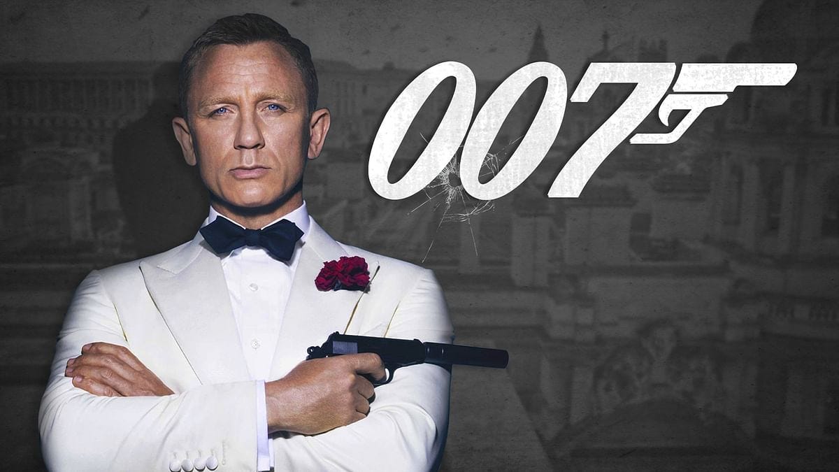James Bond 007 - Xenia Onatopp from Goldeneye 12 Collectible