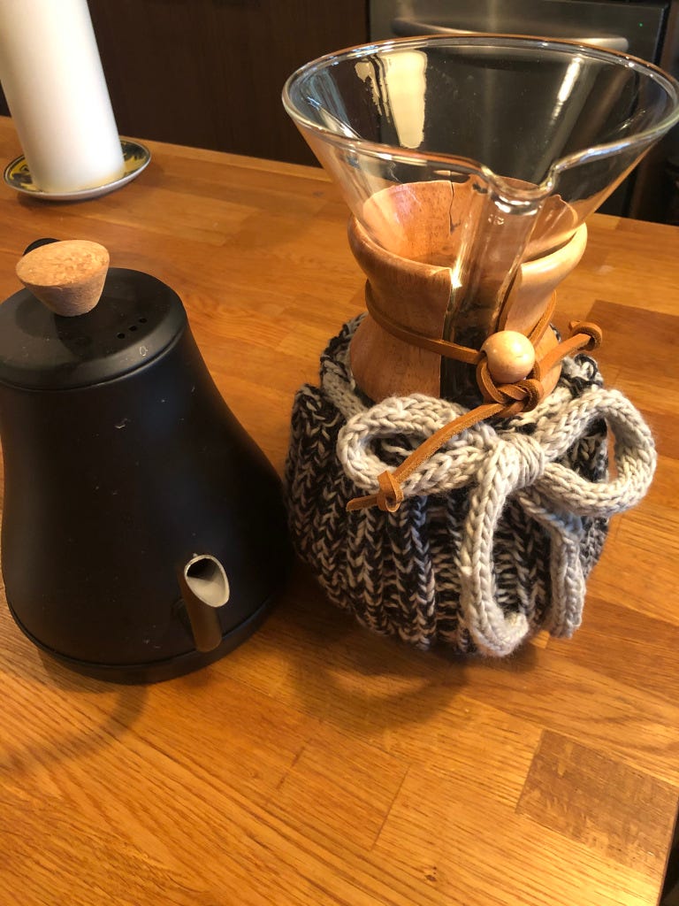 Chemex Cozy with I-Cord Bow Knitting Pattern, by Cathalynn