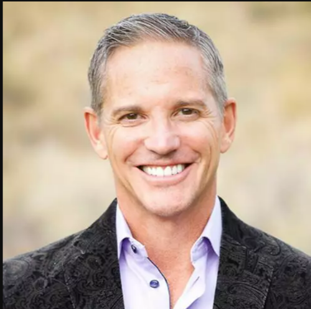 Is Dr. Daniel Pompa a Real Doctor? Medium