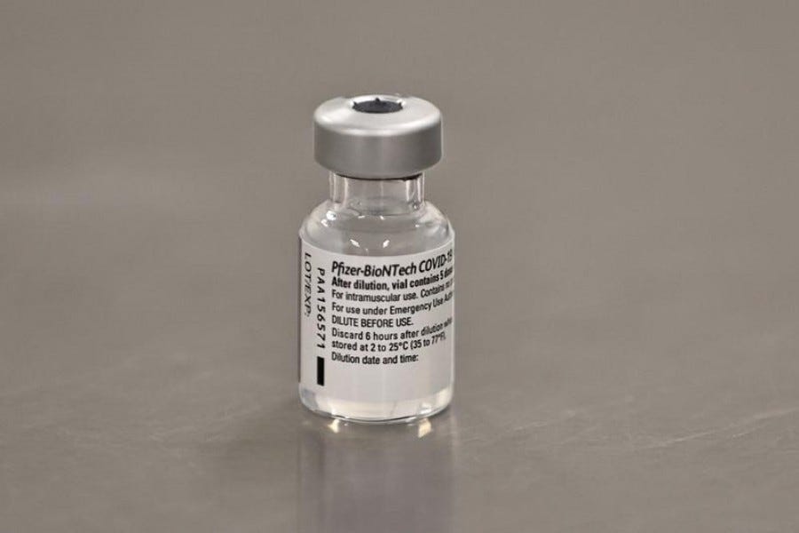 Canada gives green light to Pfizer vaccine