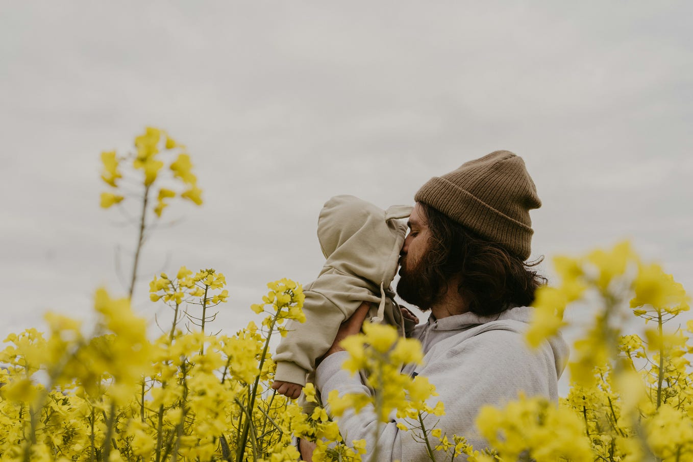 6 Powerful Practices to Help You Become a More Mindful Dad