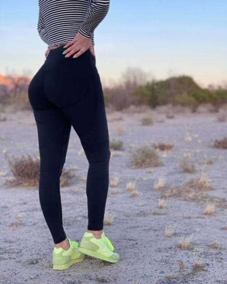 Why is everyone raving about the HiTouch Workout Leggings? • Lifts and