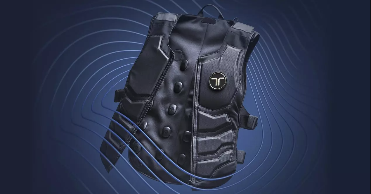 Tactsuit x40 from bHaptics -The vest with haptic feedback for PCVR and  Oculus Quest (Review) | by Cat Noir VR | AR/VR Journey: Augmented & Virtual  Reality Magazine