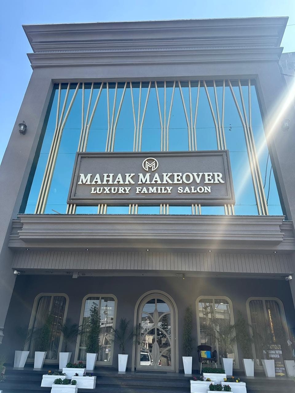 Treat Yourself at the Best Spa in Yamunanagar- Mahak Makeover Luxury ...