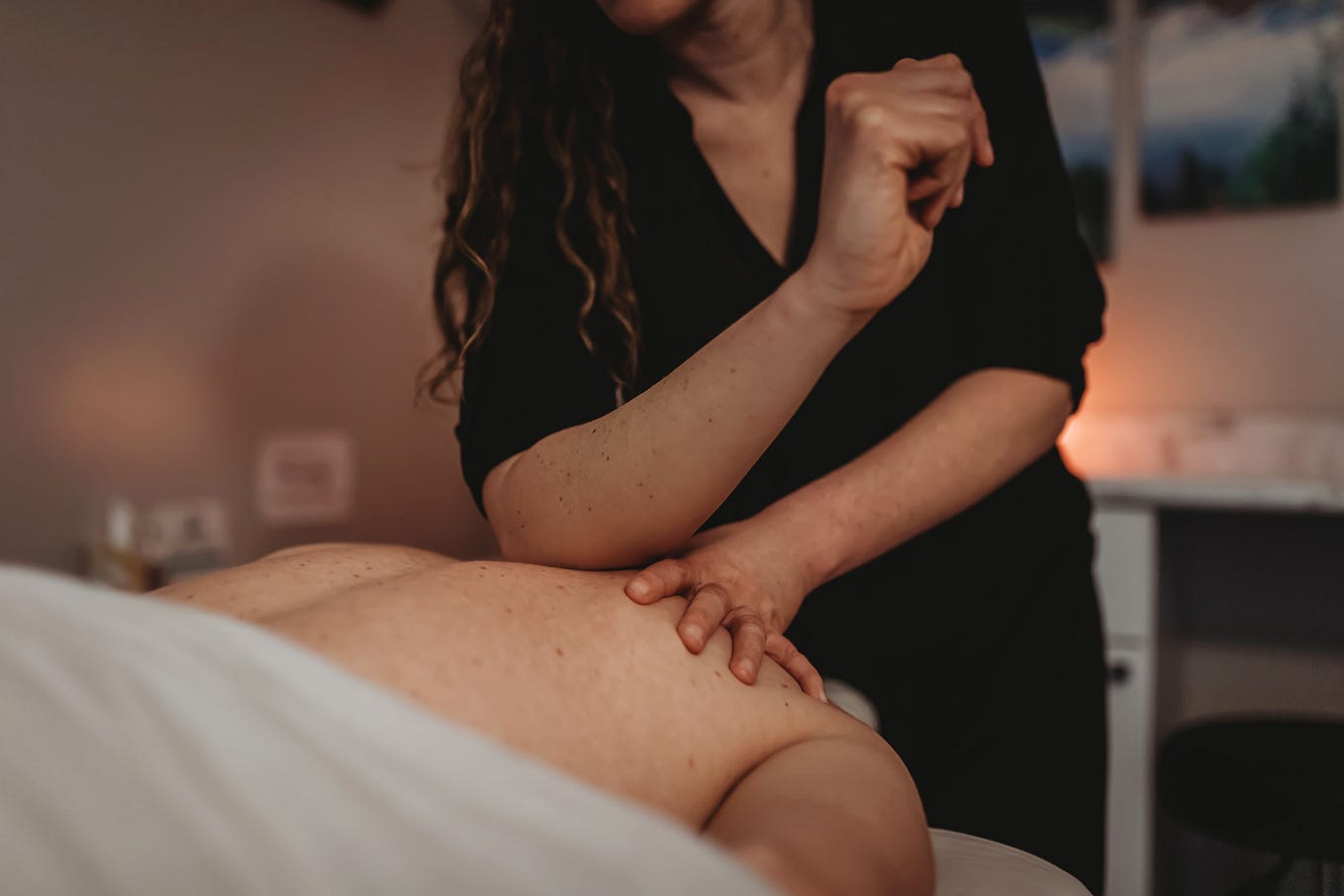 What Your Massage Therapist Probably Isn’t Doing