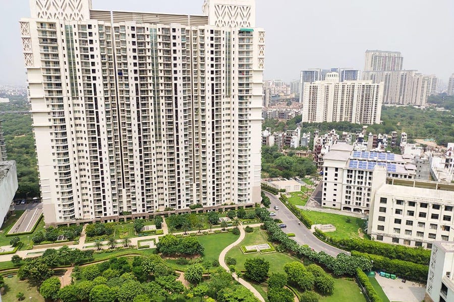 Service Apartments DLF Pinnacle in Gurugram for Rent Dwarkam Medium