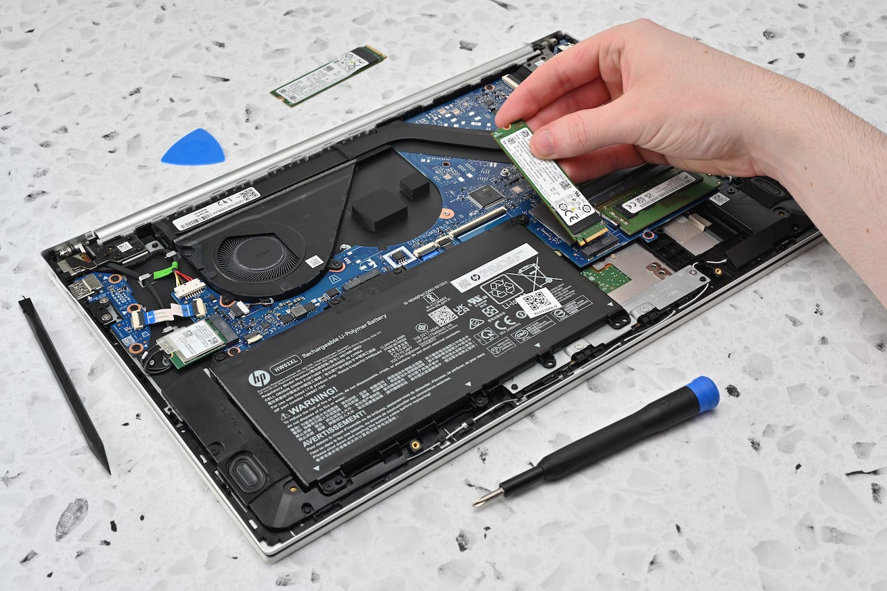 HP Laptop Screen Repair In Oman. Welcome to our HP Laptop Screen