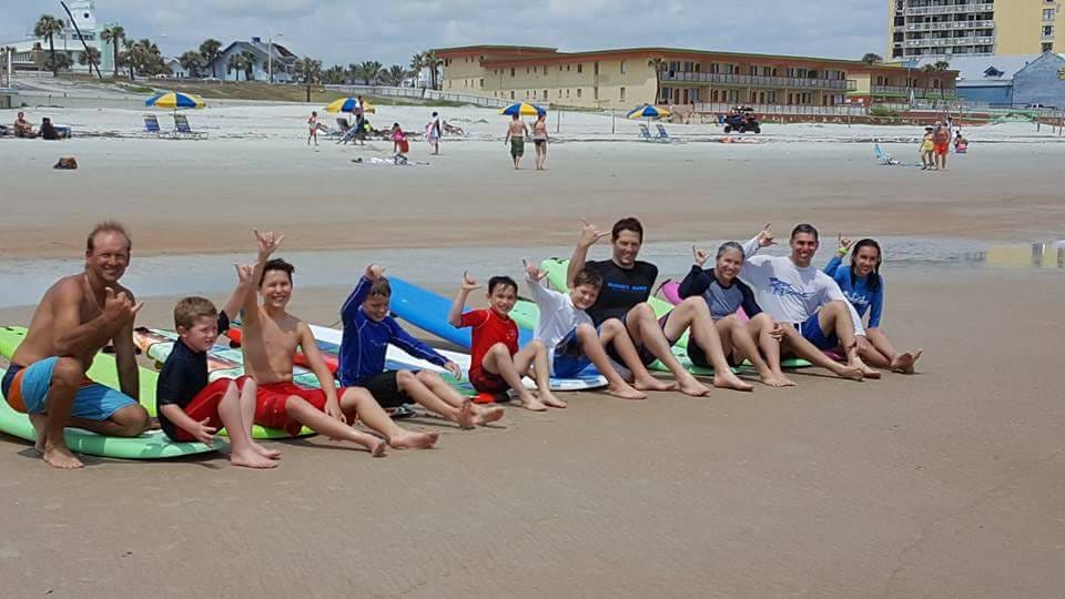 WHY YOU NEED A TRAINED SURF COACH TO LEARN BASIC SURFING SKILLS? by