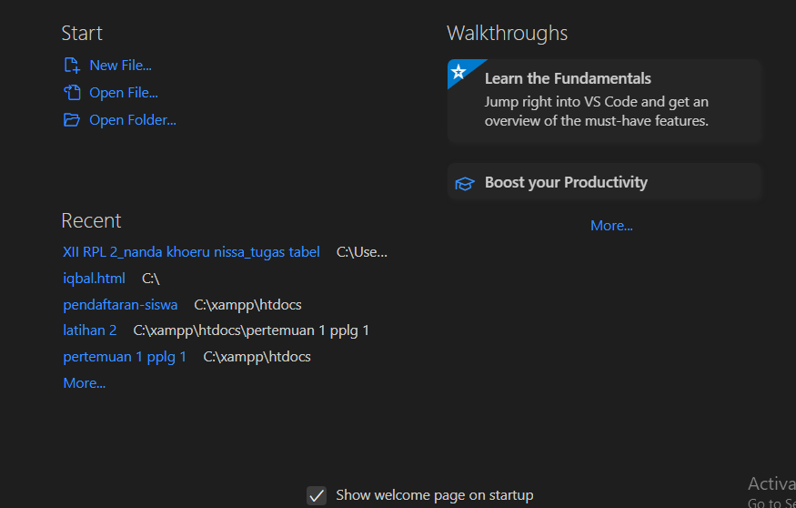 Cara membuat tabel pengelompokan sederhana di visual studio code ...
