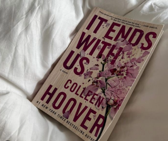A Court of Thorns and Roses  Book  Review   by Mahashahid  Oct 