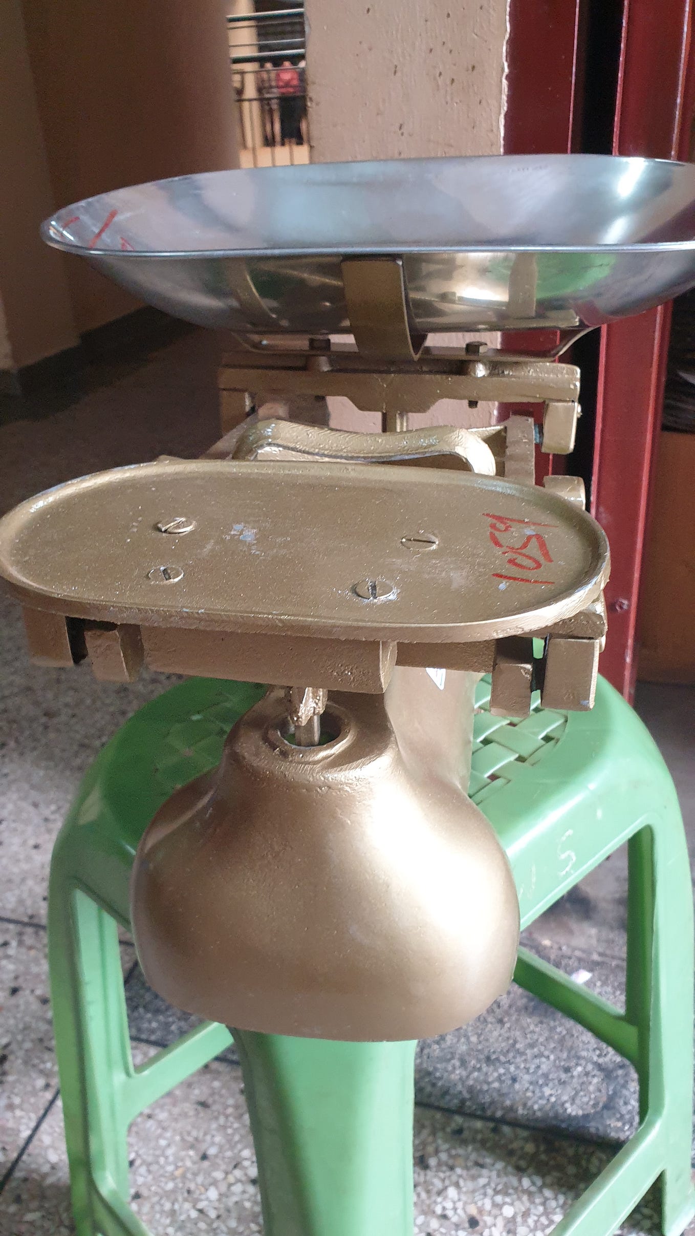 three quarter weights Counter Balance Scale Tableaczet Medium