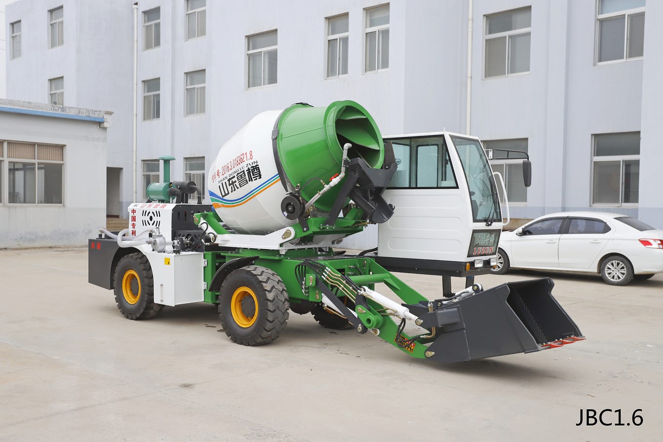 How to Clean Self Loading Concrete Mixer Truck?