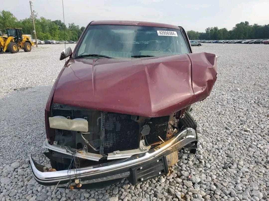 PARTING OUT ALL FORD TRUCKS NOW WITH AVAILABLE PARTS AND DELIVERY. 2011