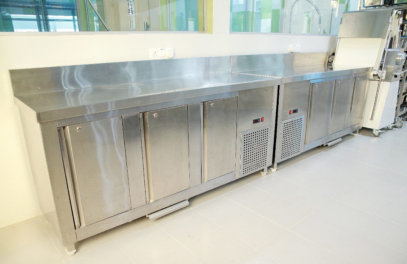 Restaurant kitchen equipment manufacturers in Bangalore by Mahantesh
