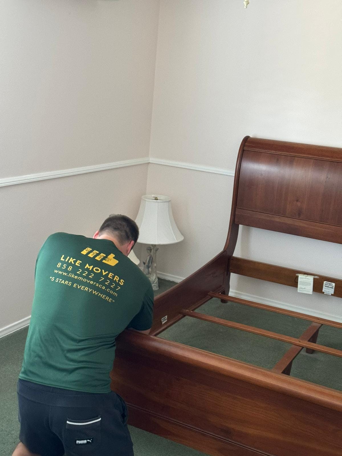 Packages Form — Like Movers cameron white Medium