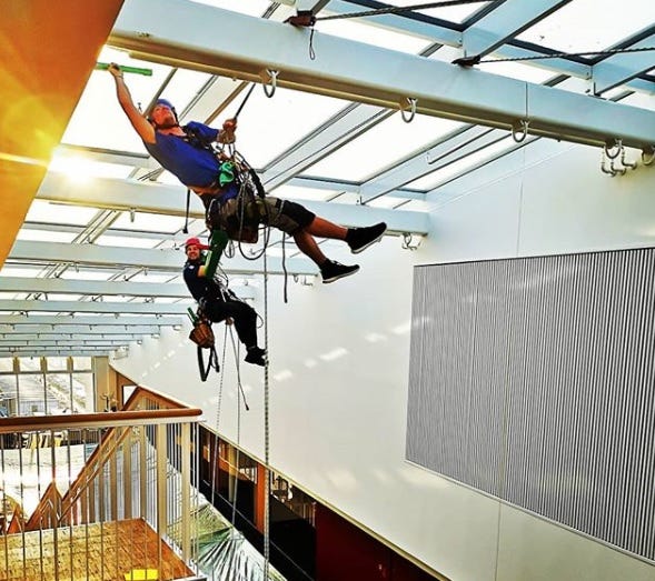 WHAT’S A GOOD ROPE ACCESS TECHNICIAN SALARY by Tomas Chockevičius