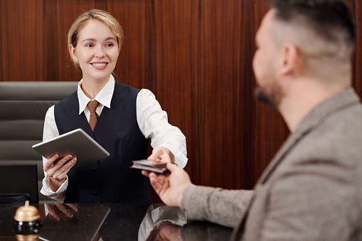 what-you-need-to-know-about-guest-experience-management-guest