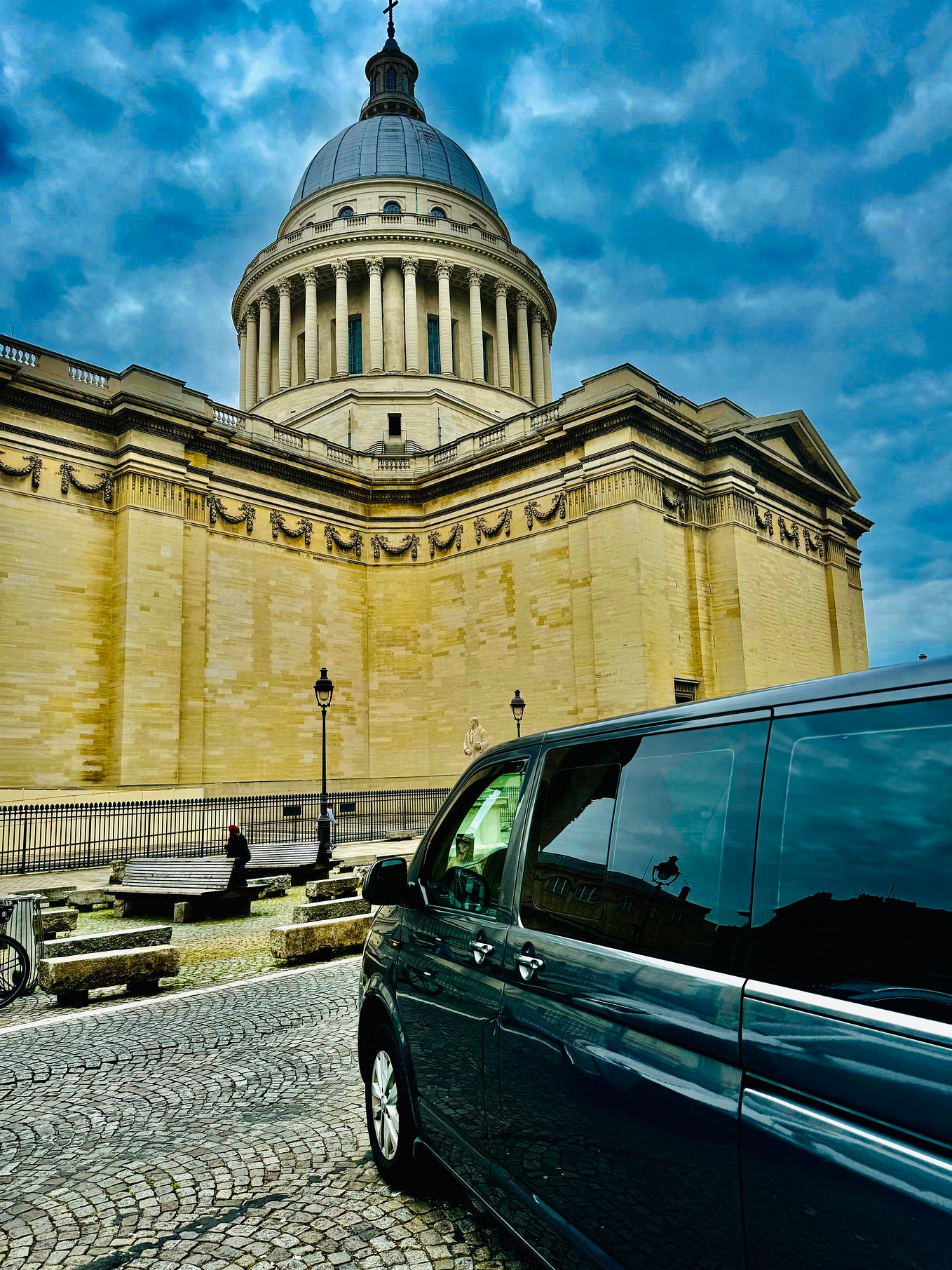 What Is the Fastest Way to Get From Charles de Gaulle to Paris by Disney shuttle Paris Jun