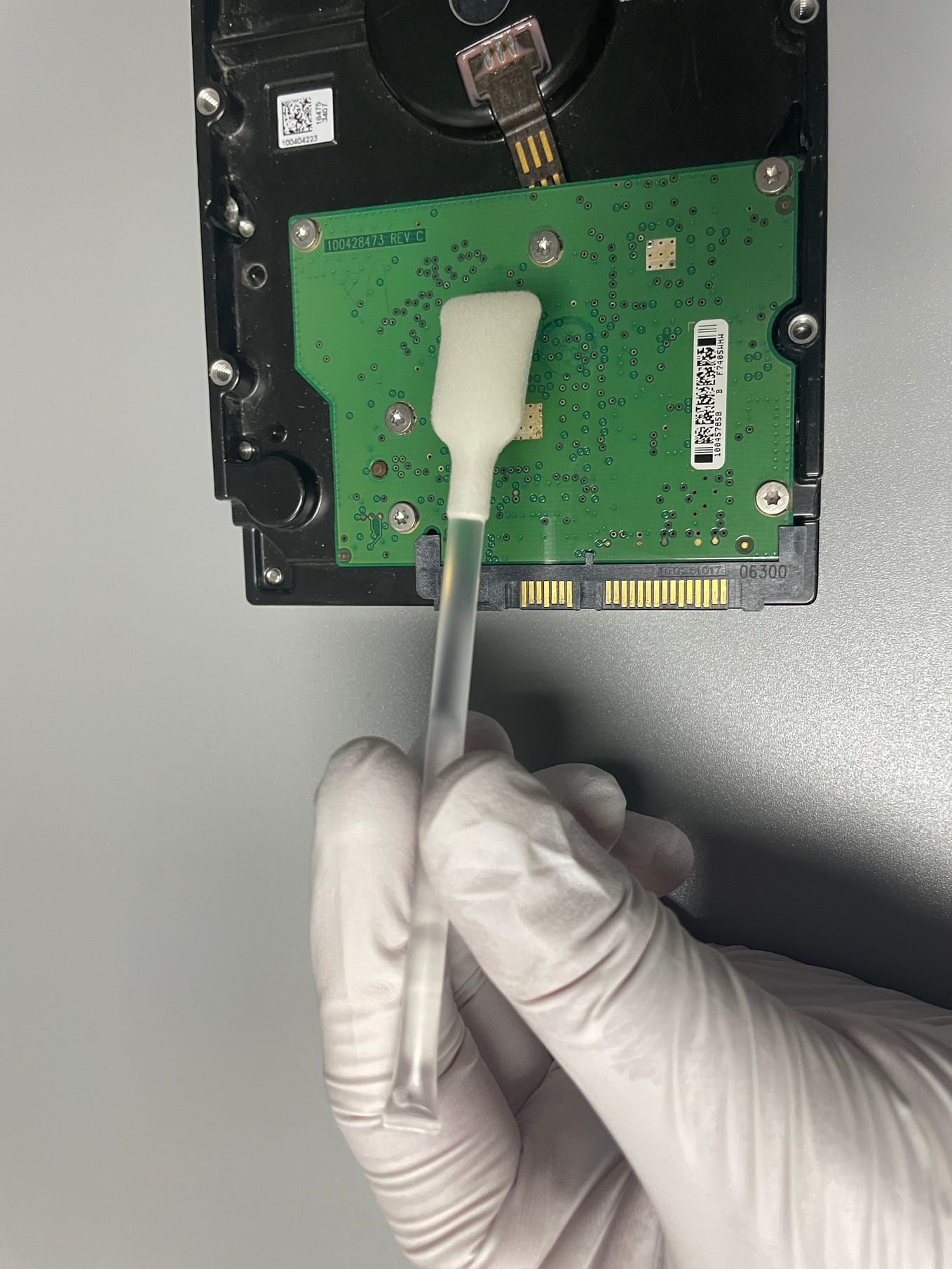 IPA Wipes The Ultimate Cleaning Solution for Cleanrooms and Controlled