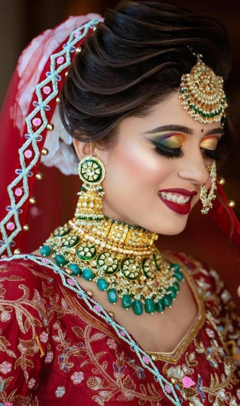 Achieving Radiant Elegance: Essential Steps for Bridal Makeup 