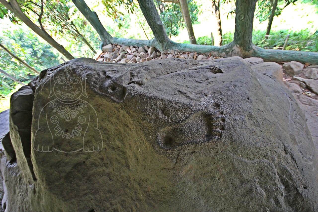 8 Prasasti Peninggalan Kerajaan Tarumanegara